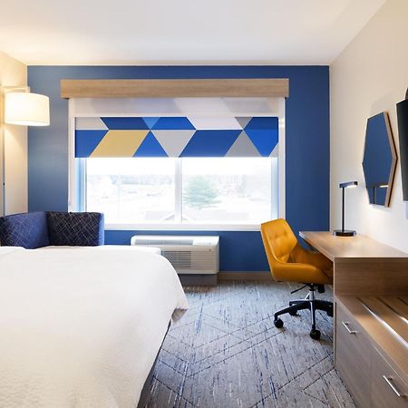 Holiday Inn Express & Suites Gonzales By Ihg Esterno foto