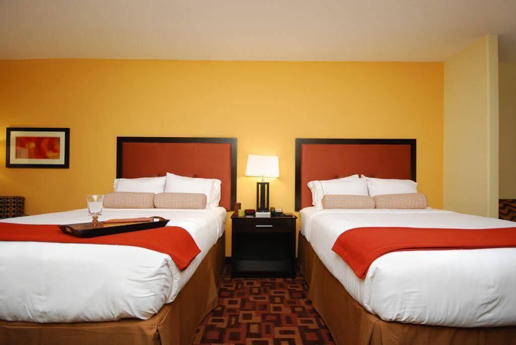 Holiday Inn Express & Suites Gonzales By Ihg Esterno foto